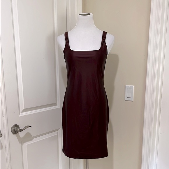 Babaton Satinette Squareneck Mini Tank Dress Rich Maroon Size Large - Picture 1 of 10